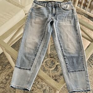 Urban Renewal Men's Faded Blue Relaxed Jeans